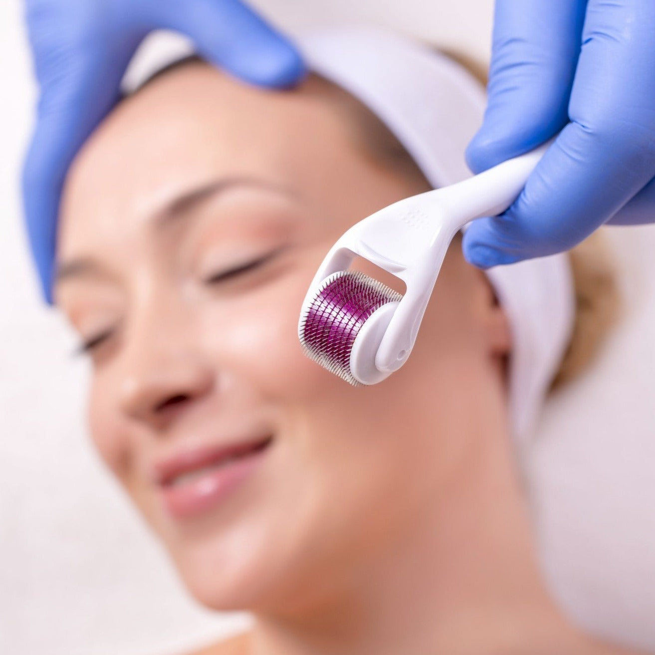 Microneedle Derma Roller - Skin Glam Tech™